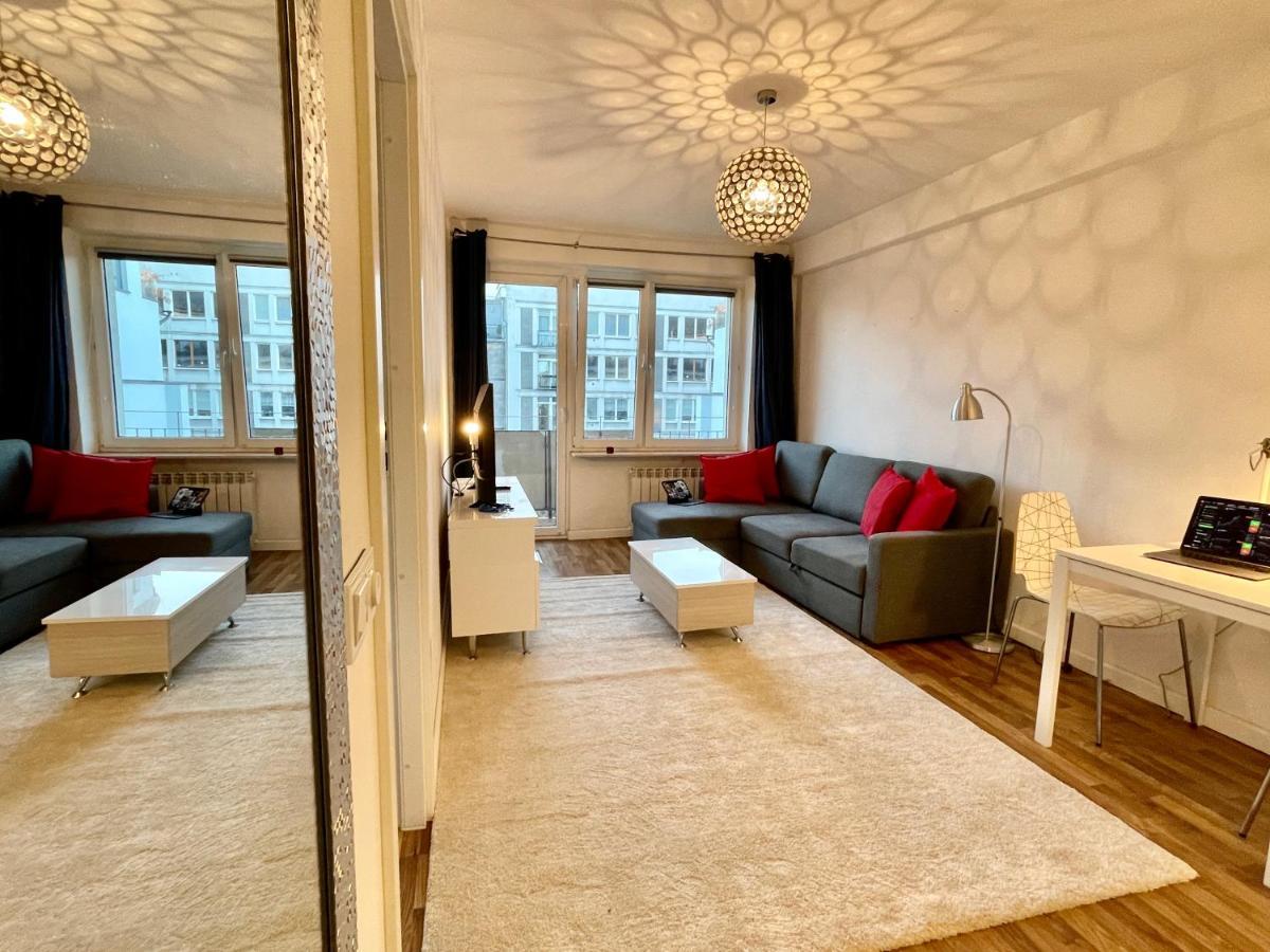 Decor 2 Metro Fast Wifi 55'Tv Netflix Hbo Cozy Apartment Warsaw Ngoại thất bức ảnh
