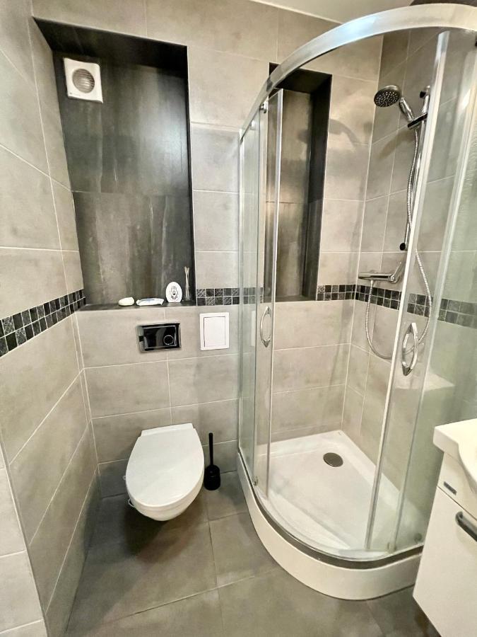 Decor 2 Metro Fast Wifi 55'Tv Netflix Hbo Cozy Apartment Warsaw Ngoại thất bức ảnh