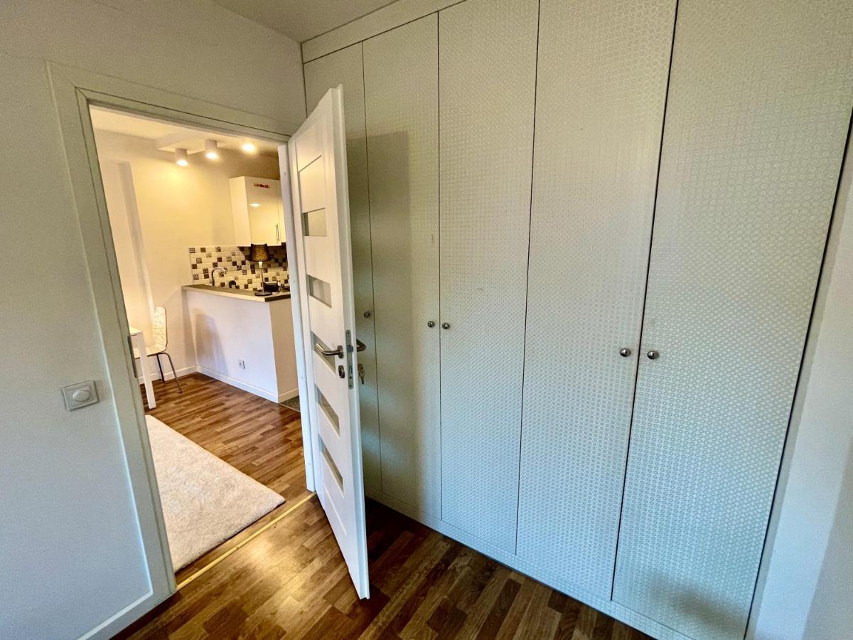 Decor 2 Metro Fast Wifi 55'Tv Netflix Hbo Cozy Apartment Warsaw Ngoại thất bức ảnh